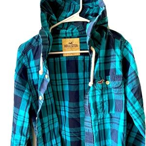 Hollister Blue/ Purple Plaid Hooded Button Up Medium
